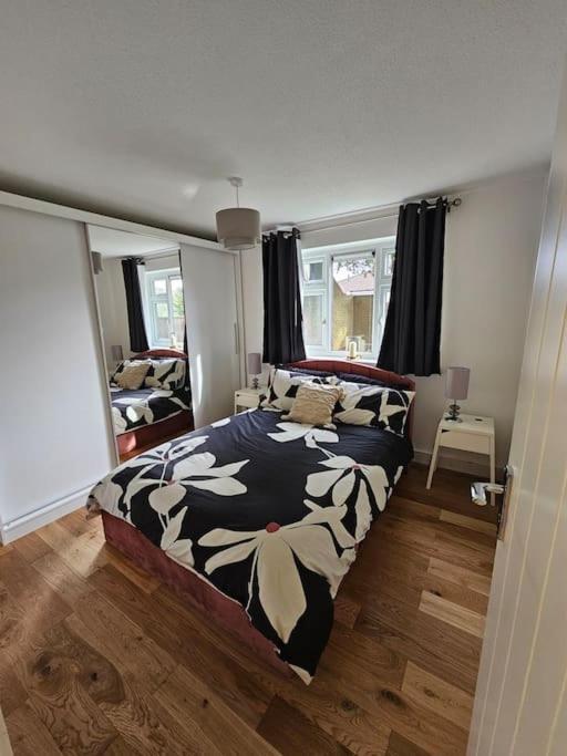 Comfortable Two Bedroom Flat Brighton Exterior photo